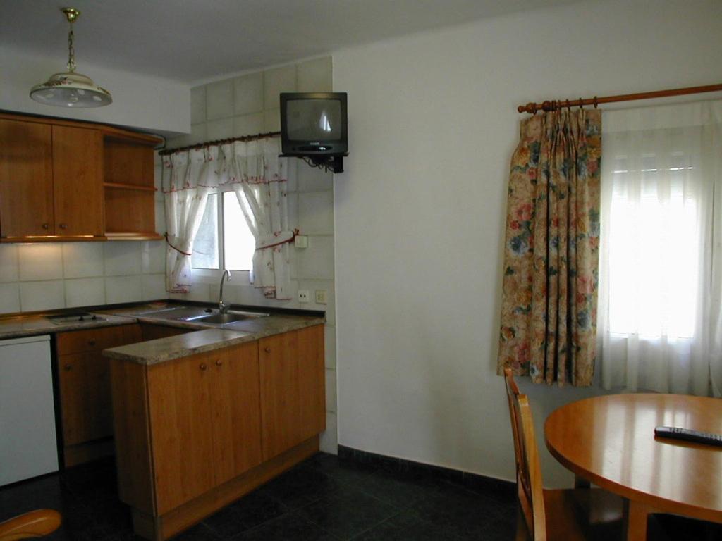 Apartamentos Gabarre Broto Buitenkant foto